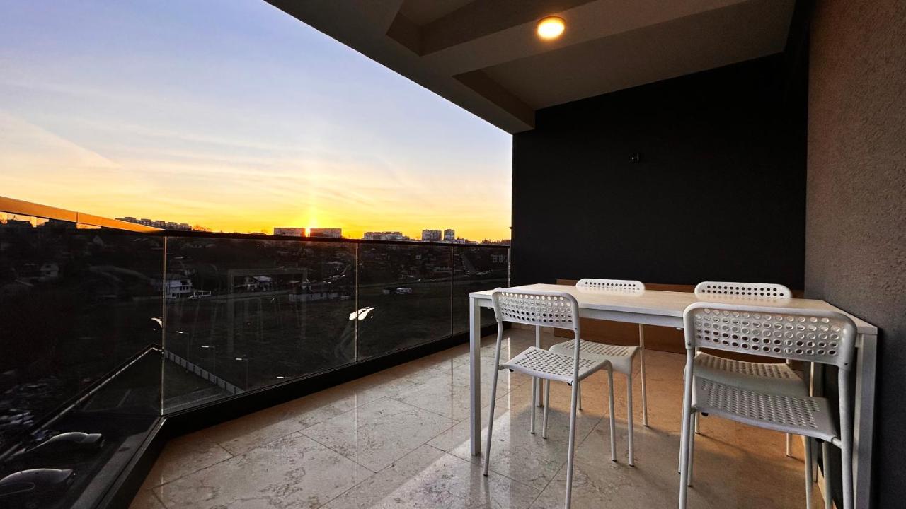 יאשי Cubrio Apartments Venetia מראה חיצוני תמונה