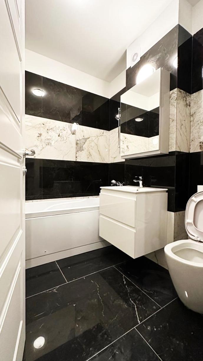 יאשי Cubrio Apartments Venetia חדר תמונה